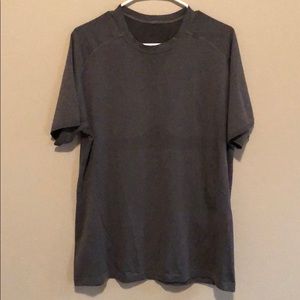 Lululemon Metal Vent Tech T Shirt Gray Size XL